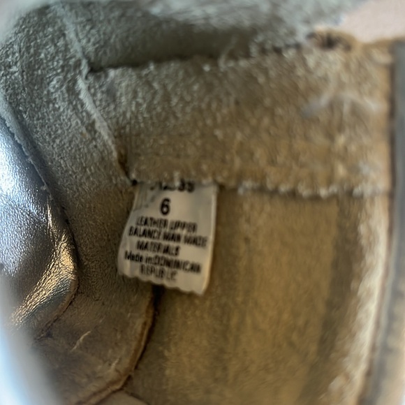 Minnetonka Toddler Double Fringe Side Zip Moccasin Boots Metallic Silver - Picture 8 of 8